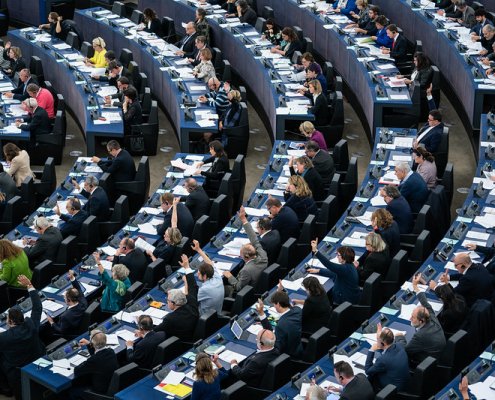 Una sessione di voto al parlamento europeo. Foto: European Parliament Attribution-NonCommercial-NoDerivs 2.0 Generic (CC BY-NC-ND 2.0)