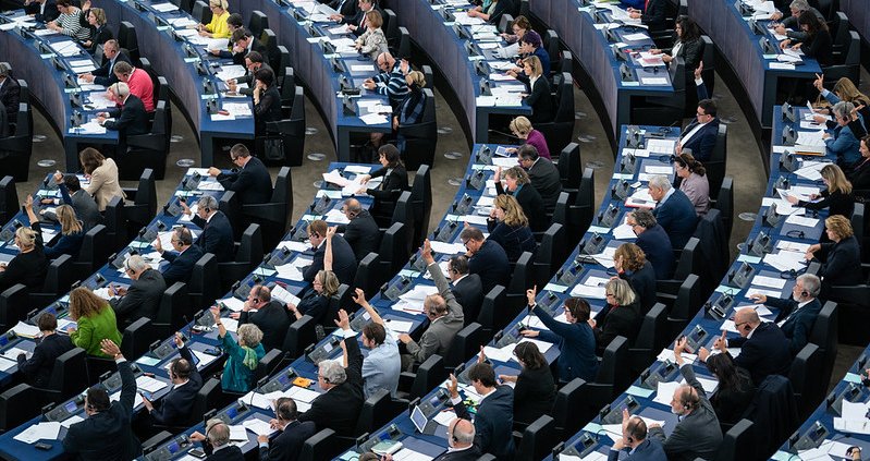 Una sessione di voto al parlamento europeo. Foto: European Parliament Attribution-NonCommercial-NoDerivs 2.0 Generic (CC BY-NC-ND 2.0)