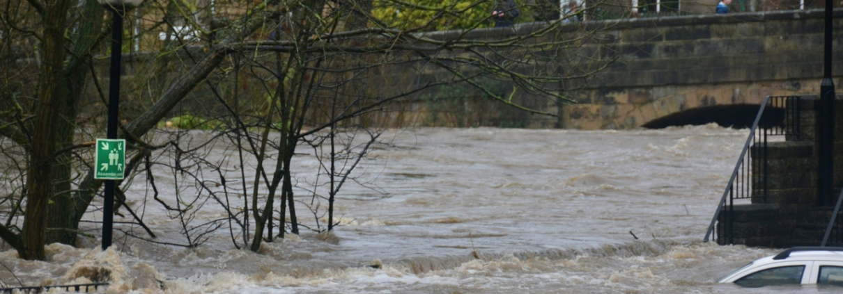 La crisi climatica potrebbe causare perdite di 38.000 miliardi di dollari all’anno nei prossimi 26 anni. FOTO: Chris Gallagher, Unsplash