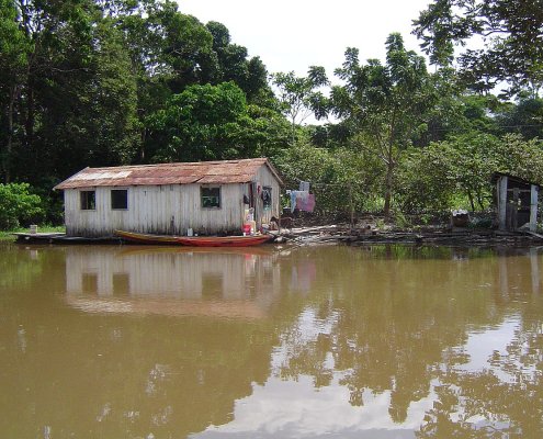 In Brasile il 54% dei villaggi nativi del bacino dell’Amazzonia sono soggetti all'isolamento durante le siccità più gravi. Foto: James Martins Attribution 3.0 Unported CC BY 3.0 Deed