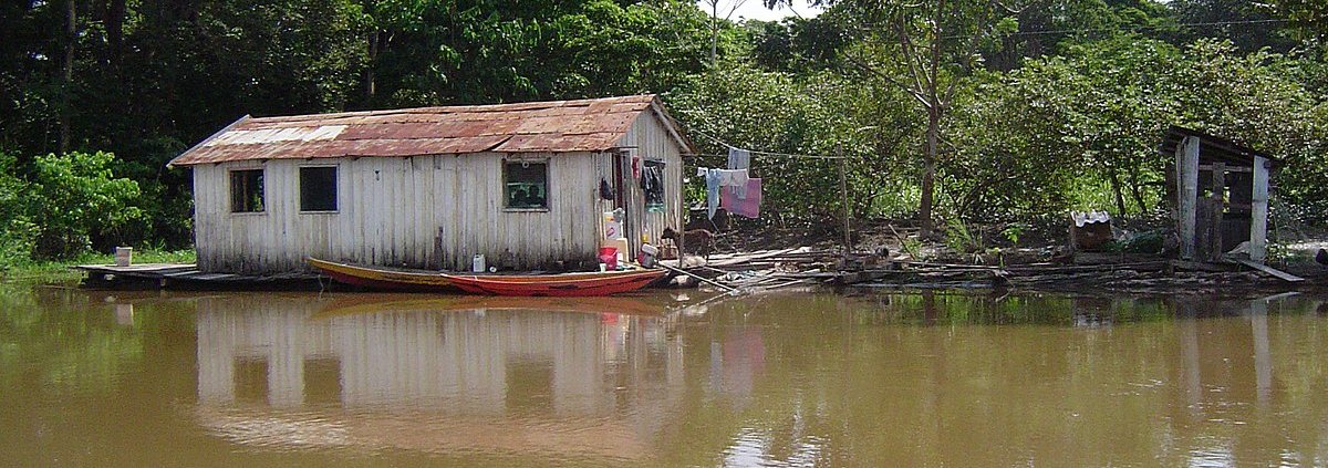 In Brazil, 54% of native villages in the Amazon basin are subject to isolation during severe droughts. Photo: James Martins Attribution 3.0 Unported CC BY 3.0 Deed