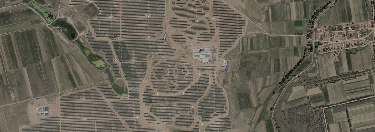 In Cina circa un terzo delle zone desertiche dove era stato costruito un parco solare ha sperimentato un recupero della vegetazione. Foto: Planet Labs Attribution-ShareAlike 4.0 International CC BY-SA 4.0 Deed