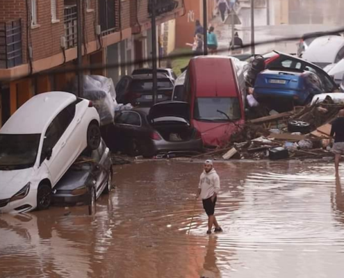 Eventi meteo estremi come quella avvenuta a Valencia il 30 ottobre 2024 sono sempre più frequenti, rendendo quindi urgenti le iniziative che favoriscano la resilienza.