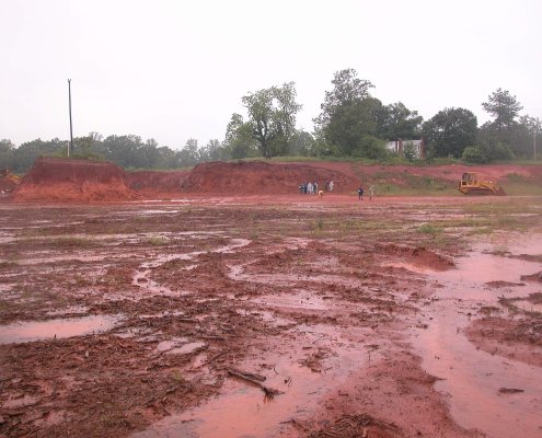 In acidic soils such as red clay soils, the use of rock dust for CO2 capture produces disappointing results. Photo: David Lindbo of the Department of Soil Science at NC State University Attribution 2.0 Generic CC BY 2.0 Deed