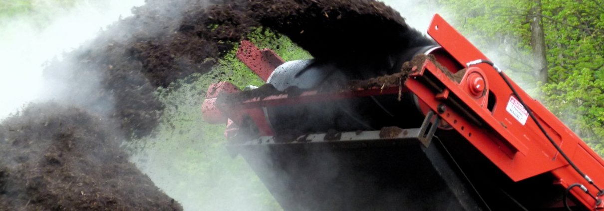 Compost e sovescio tutelano le rese agricole ma al tempo stesso sono molto più efficaci dei fertilizzanti chimici per tutelare diversità microbica e resilienza dei suoli. FOTO: Daina Krumins from Pixabay