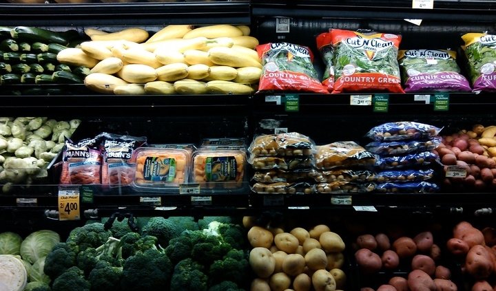 Il nuovo decreto legge renderà obbligatoria la compostabilità per diverse categorie di imballaggi alimentari. FOTO: Pxhere - CC0 Dominio pubblico